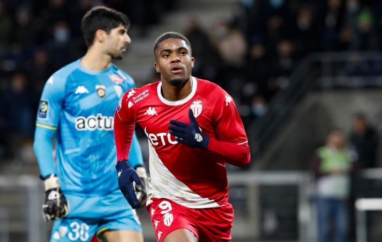 峰对决中 峰对决中