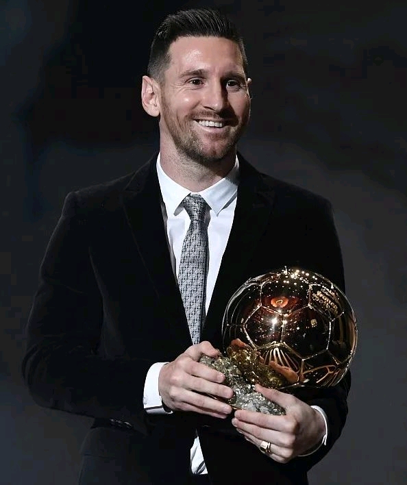 队长期的恩 队长期的恩