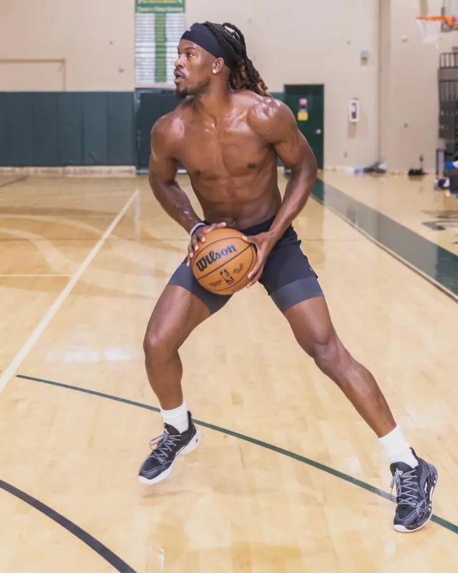 科比的敬意 科比的敬意